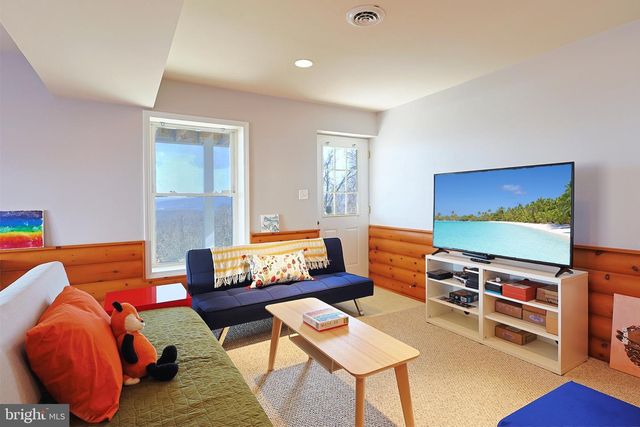 114 NATHANIEL DR, Romney, WV 26757