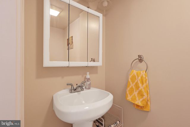 114 NATHANIEL DR, Romney, WV 26757