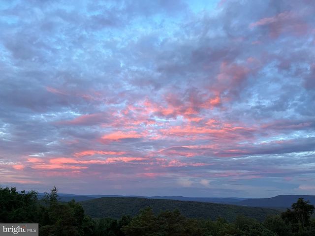 114 NATHANIEL DR, Romney, WV 26757