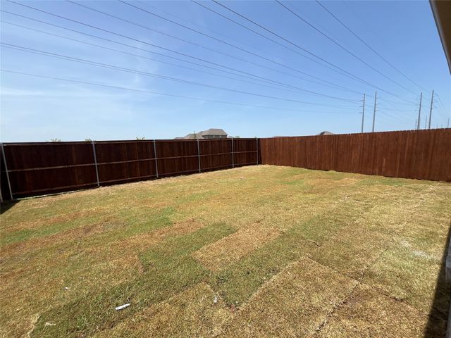 609 Cherish Day Drive, Lavon, TX 75166