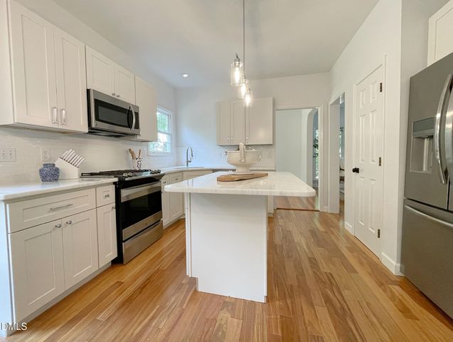 102 Ashtree Court, Cary, NC 27519