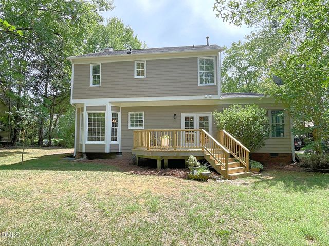 102 Ashtree Court, Cary, NC 27519
