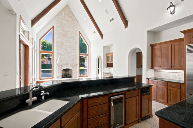 2001 Thames Trail, Colleyville, TX 76034