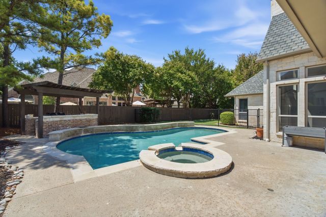 2001 Thames Trail, Colleyville, TX 76034