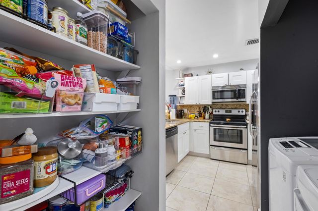7176 Sportsmans Drive, North Lauderdale, FL 33068