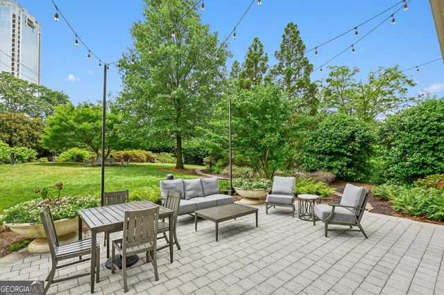 2795 Peachtree Road NE 1205, Atlanta, GA 30305
