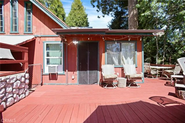 15 Ponderosa Pike, Running Springs, CA 92382