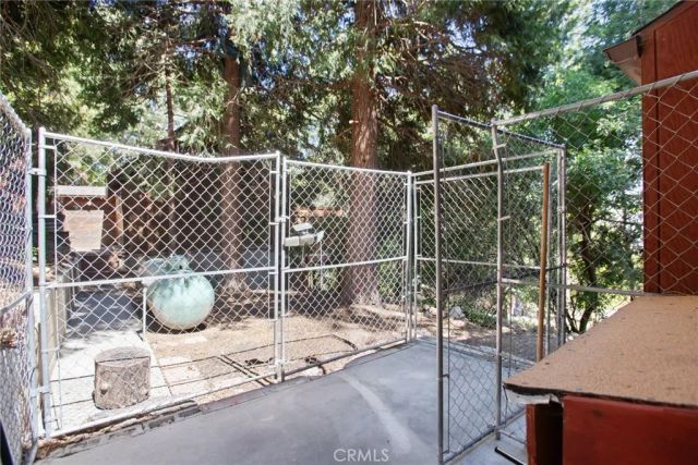 15 Ponderosa Pike, Running Springs, CA 92382