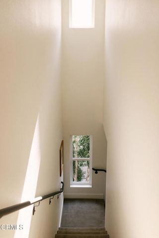 2753 Waverly Drive 302, Los Angeles, CA 90039