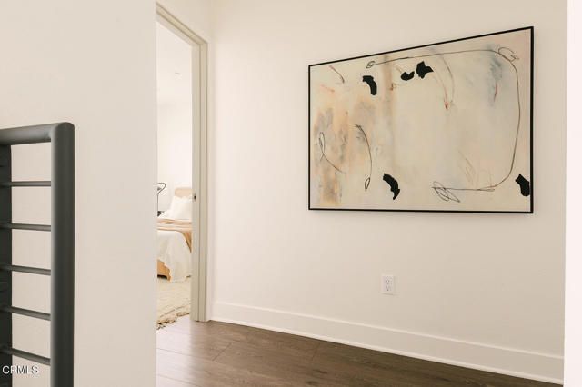 2753 Waverly Drive 302, Los Angeles, CA 90039