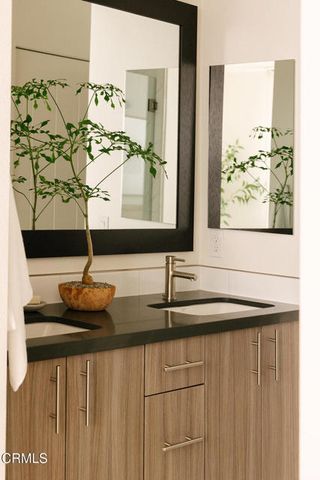 2753 Waverly Drive 302, Los Angeles, CA 90039