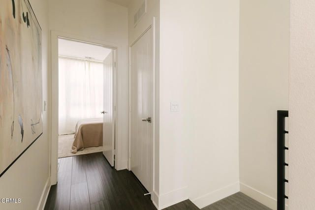 2753 Waverly Drive 302, Los Angeles, CA 90039