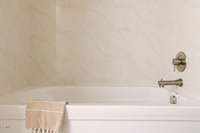 2753 Waverly Drive 302, Los Angeles, CA 90039