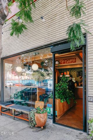 2753 Waverly Drive 302, Los Angeles, CA 90039