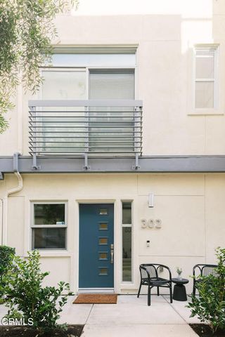 2753 Waverly Drive 302, Los Angeles, CA 90039