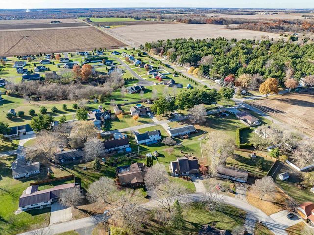 131 EMS C29A Lane, Warsaw, IN 46582