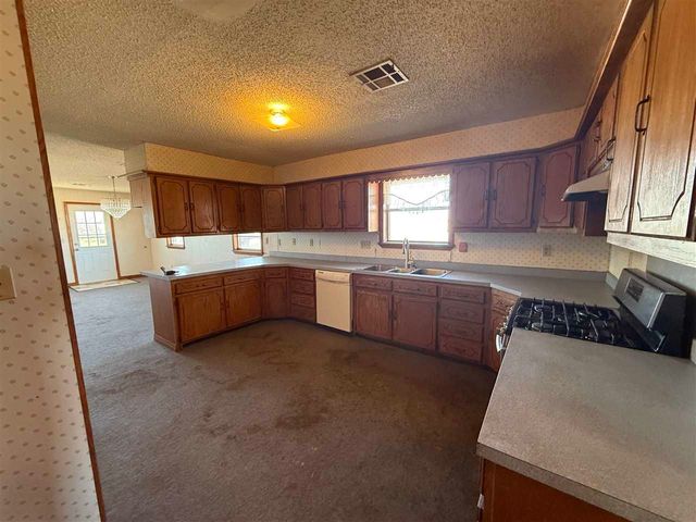 11207 NE 165th St, Fletcher, OK 73541