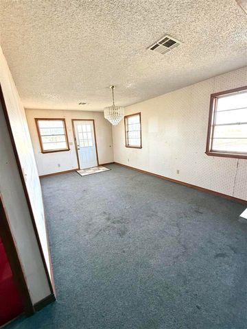 11207 NE 165th St, Fletcher, OK 73541