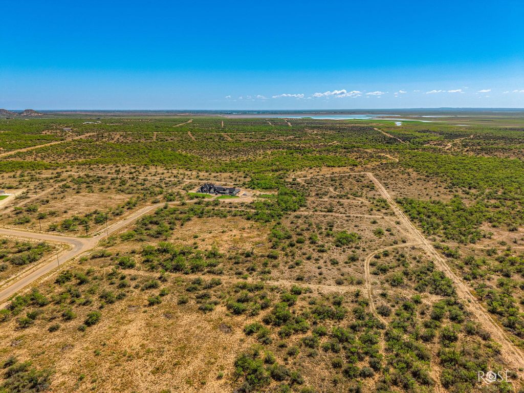 Image 6 of property listing at 10209 Franklin Trail, San Angelo, TX 76904