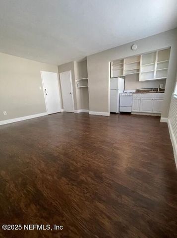 810 2ND Street N C, Jacksonville Beach, FL 32250