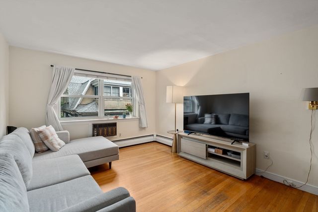 14 Commonwealth Court 11, Boston, MA 02135