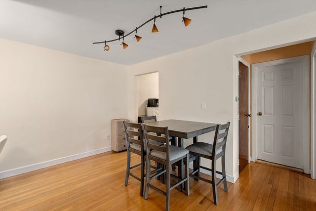 14 Commonwealth Court 11, Boston, MA 02135