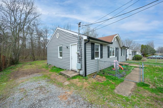 216 Tobacco Rd, Clarksville, TN 37042