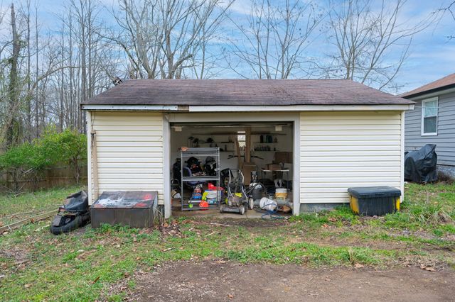 216 Tobacco Rd, Clarksville, TN 37042