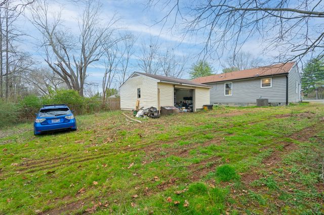 216 Tobacco Rd, Clarksville, TN 37042