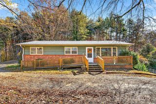 22 Woods Road, Fairview, NC 28730