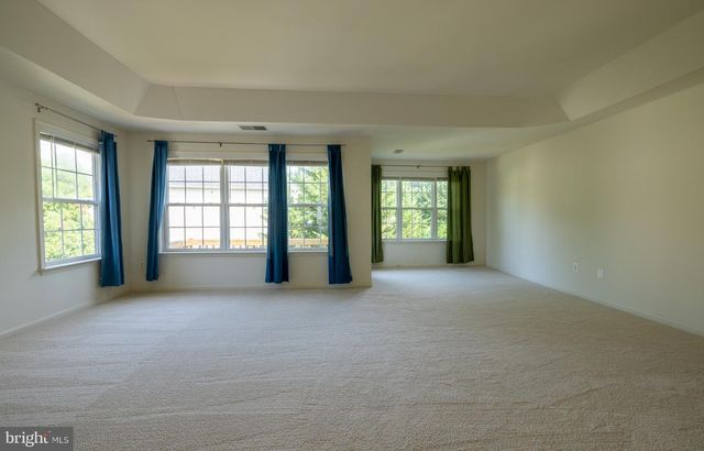 2051 MADRILLON RD, Vienna, VA 22182