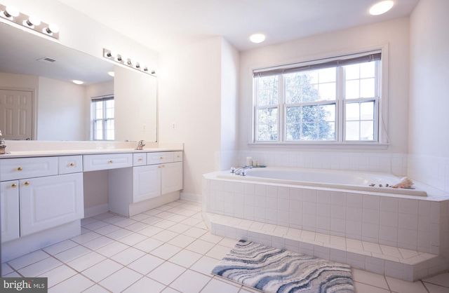 2051 MADRILLON RD, Vienna, VA 22182