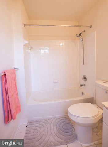 2051 MADRILLON RD, Vienna, VA 22182