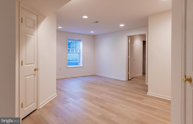 2051 MADRILLON RD, Vienna, VA 22182