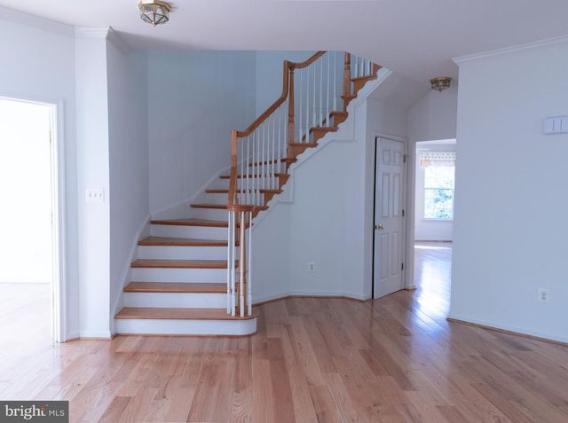 2051 MADRILLON RD, Vienna, VA 22182