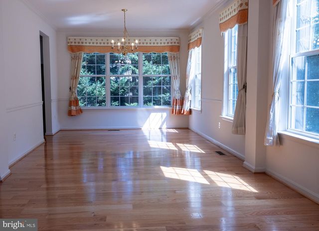 2051 MADRILLON RD, Vienna, VA 22182