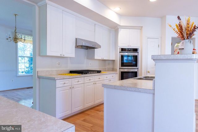 2051 MADRILLON RD, Vienna, VA 22182