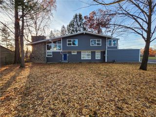 1200 Comstock Avenue, Syracuse, NY 13210