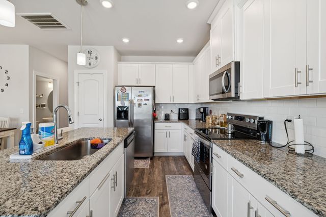 427 Deveron Dr, Gallatin, TN 37066