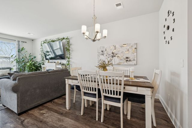 427 Deveron Dr, Gallatin, TN 37066