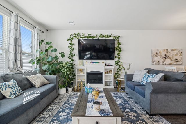 427 Deveron Dr, Gallatin, TN 37066