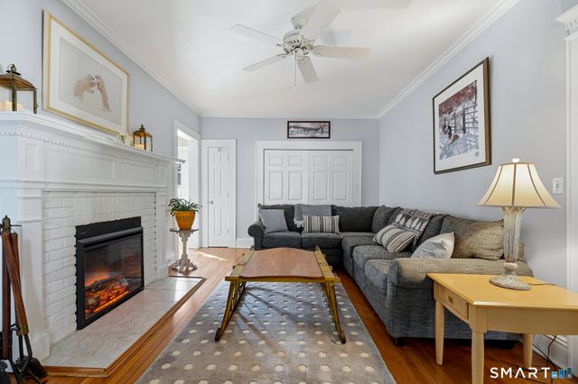 313 Old Post Road, Fairfield, CT 06824