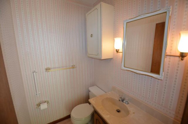 951 W Walworth AVENUE, Whitewater, WI 53190