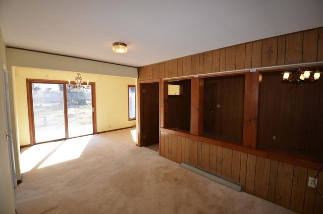 951 W Walworth AVENUE, Whitewater, WI 53190