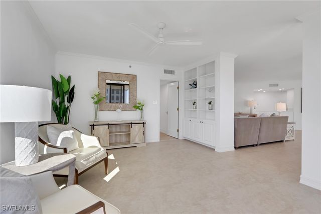 4251 Gulf Shore BLVD N 5B, Naples, FL 34103