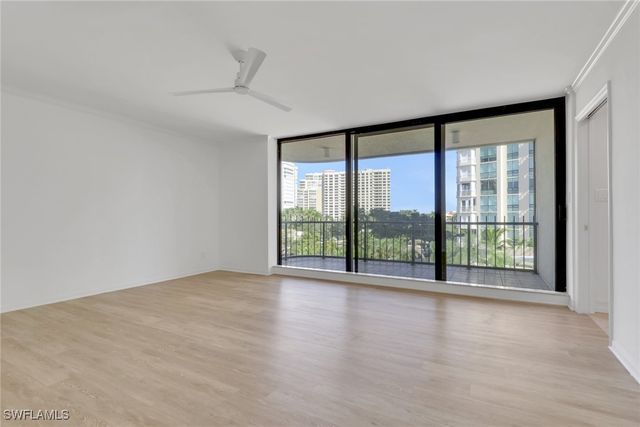 4251 Gulf Shore BLVD N 5B, Naples, FL 34103