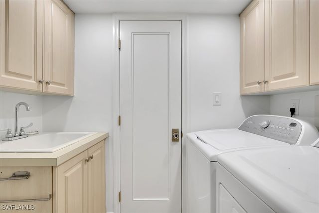 4251 Gulf Shore BLVD N 5B, Naples, FL 34103