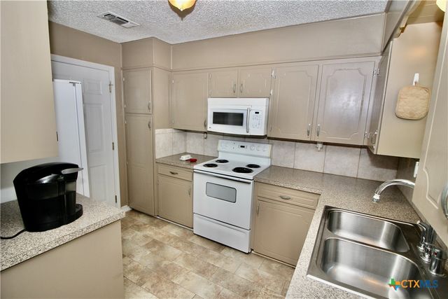 919 N 19th Street, Copperas Cove, TX 76522