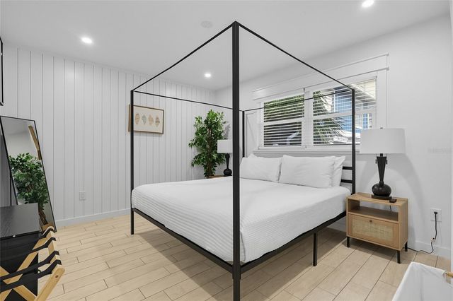 3014 GULF DRIVE, Holmes Beach, FL 34217