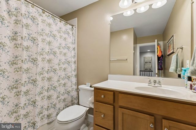 16655 DANRIDGE MANOR DR, Woodbridge, VA 22191